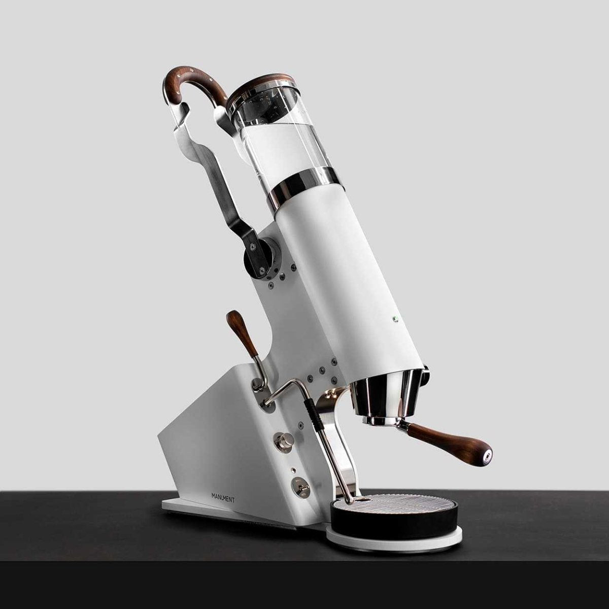 Manument - Leva Machine - Café Liégeois Canada Inc.