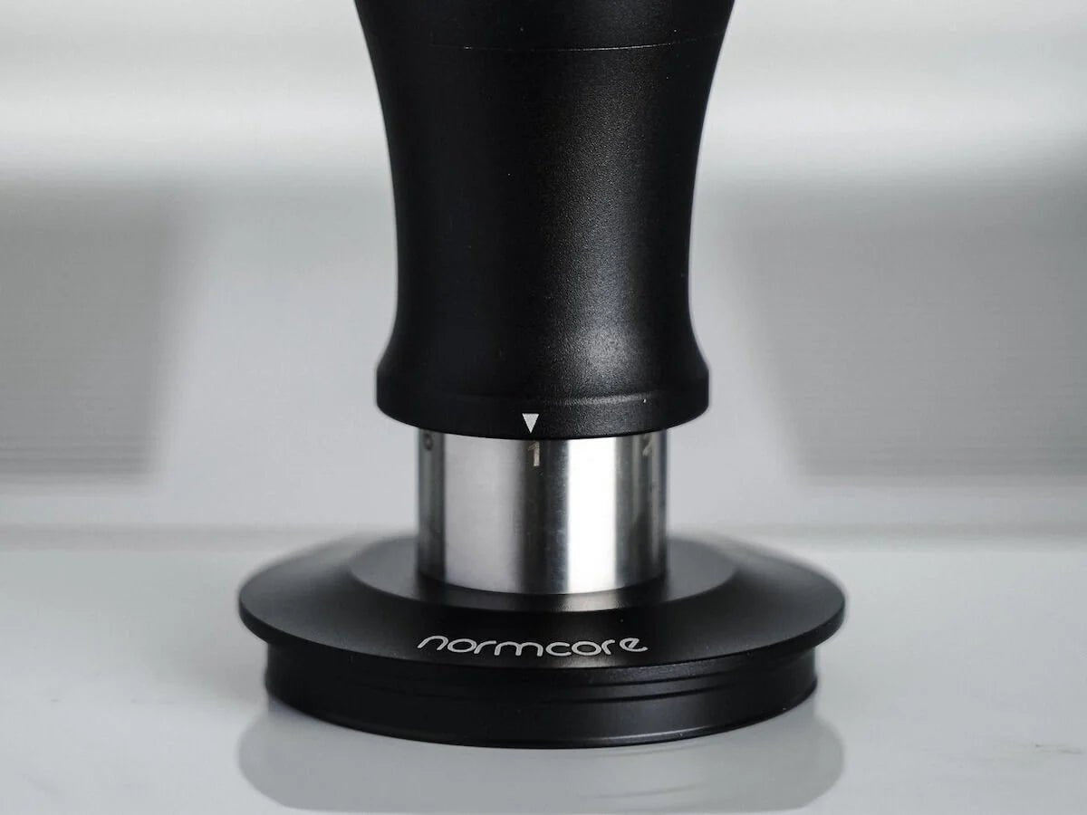 Normcore V5 Spring-Loaded Espresso Tamper with Titanium PVD Base - Café Liégeois Canada Inc.